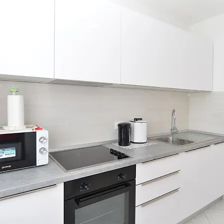 Apartment Medulinska 757 Rabac