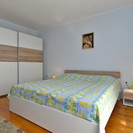 Apartment Medulinska 757 Rabac